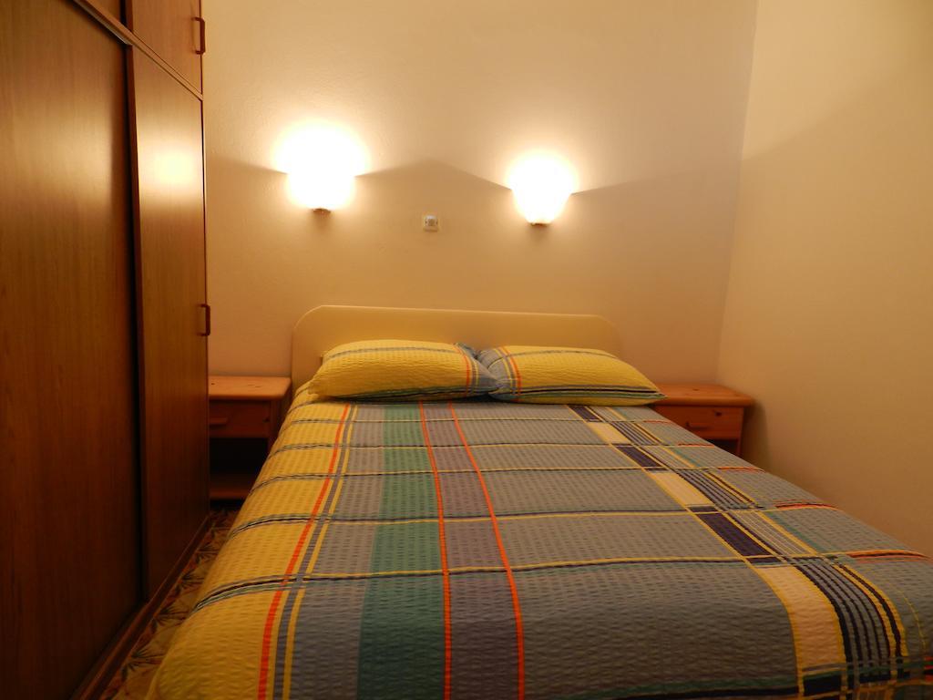 Apartment Mihalj Jadrija-Ground Floor Habitación foto